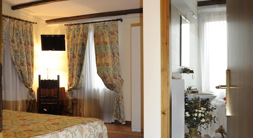 Agriturismo Il Borghetto Crespellano Oda fotoğraf